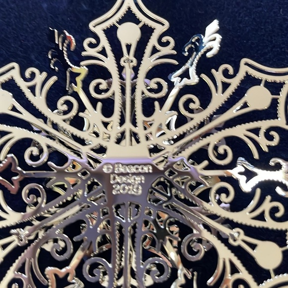 Christmas snowflake ornament from Beacon Design. - Picture 5 of 6